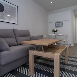 Aac - Luminoso Y Nuevo, A 1,3km Del Centro De Appartement